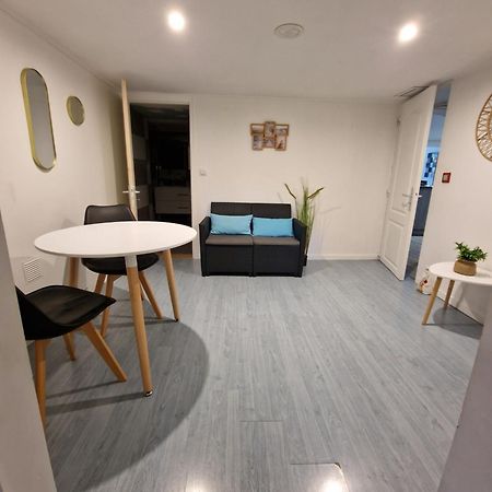 Chambre Chez L Habitant Petit Dejeuner Compris Fréjus Eksteriør bilde