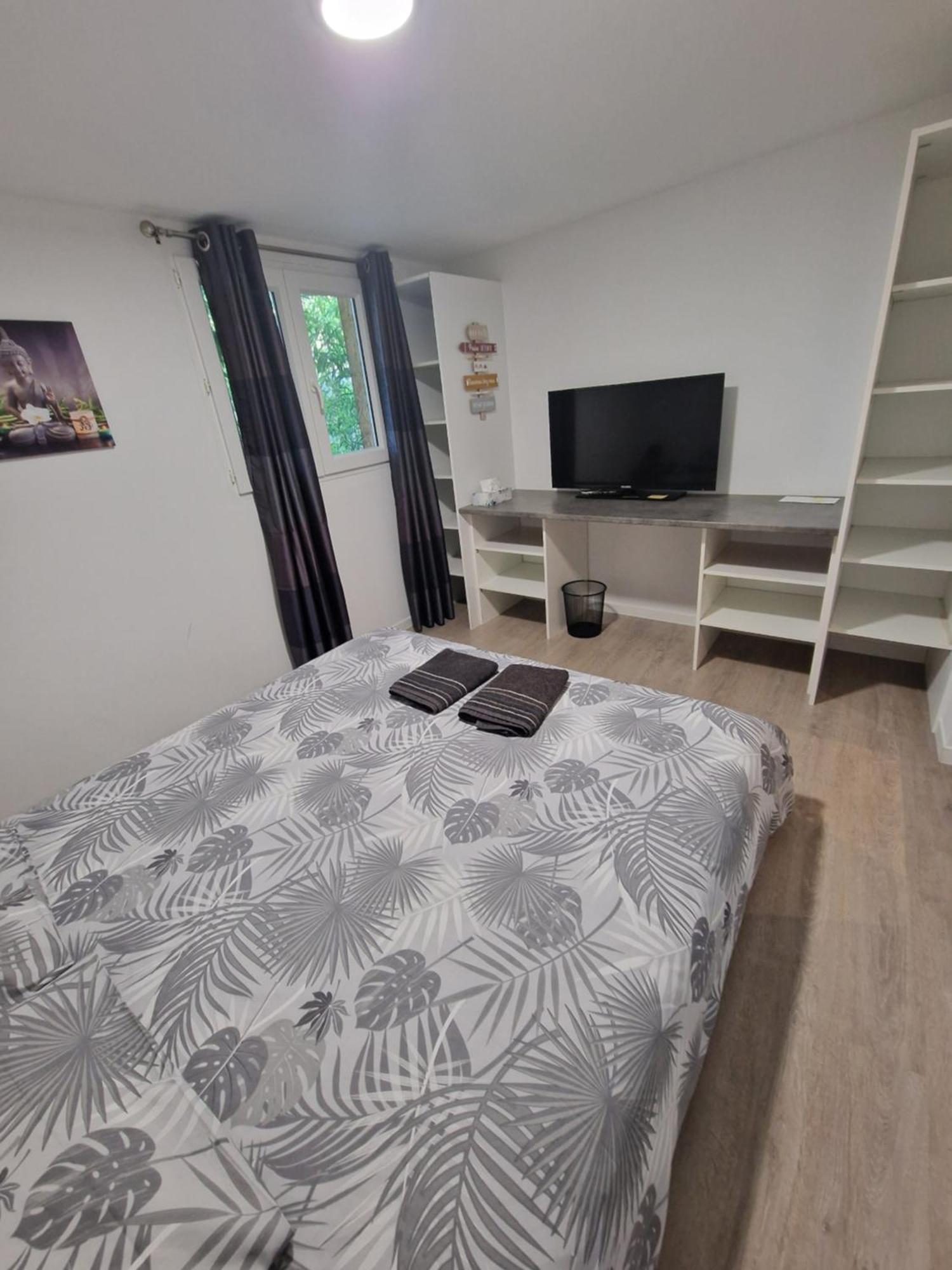 Chambre Chez L Habitant Petit Dejeuner Compris Fréjus Eksteriør bilde